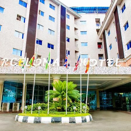 Barcelona Hotels, Abuja Mobushipe Eksteriør billede