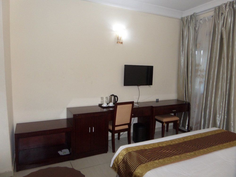 Barcelona Hotels, Abuja Mobushipe Eksteriør billede